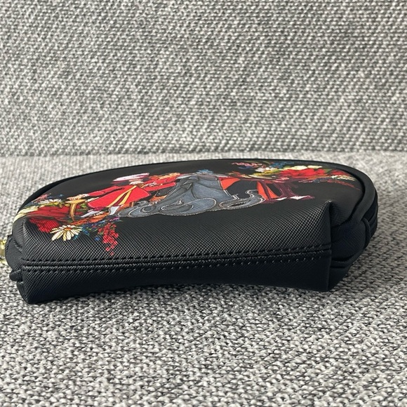 Disney Villains Black Cosmetic Bag - Picture 10 of 16